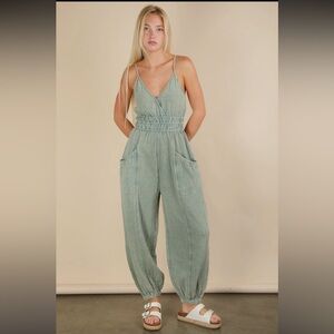 Mineral Washed Cotton Gauze Casual Jumpsuit- Sage